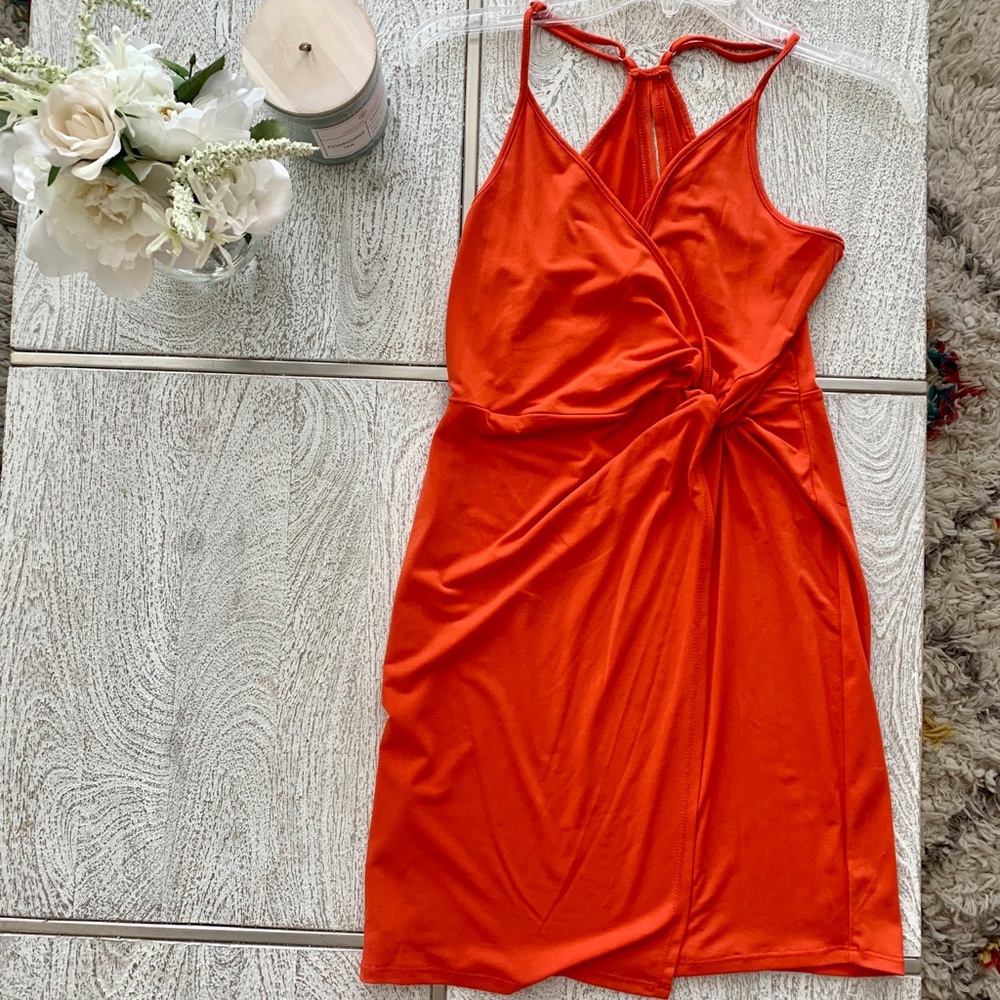 🍊 NWT BCBGeneration Twist Wrap Dress